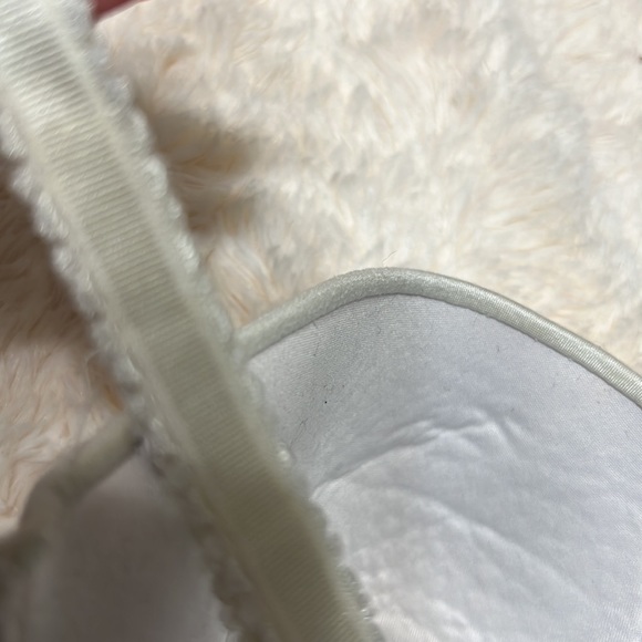 Maidenform Bra Bundle. - Picture 5 of 13